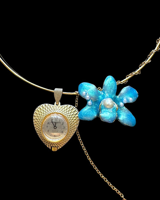 Gold und blaue Orchidee