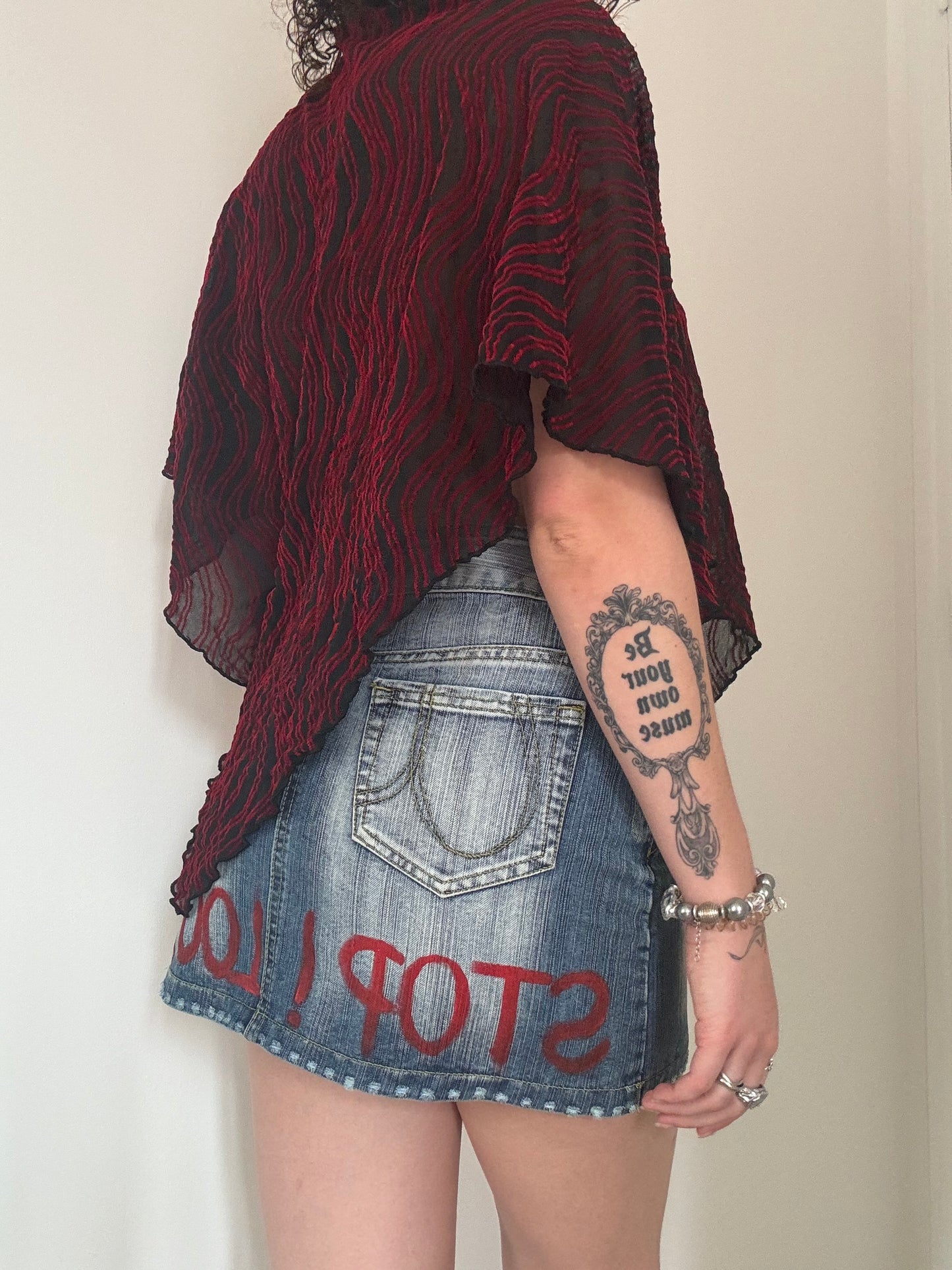Poncho rouge et noir | taille unique