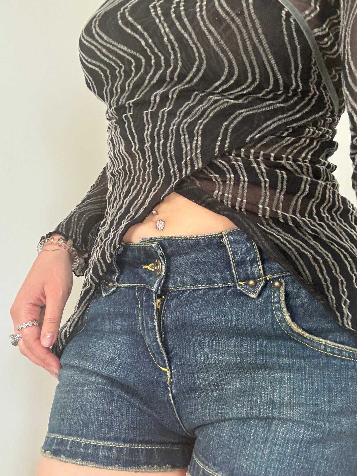 Short | M