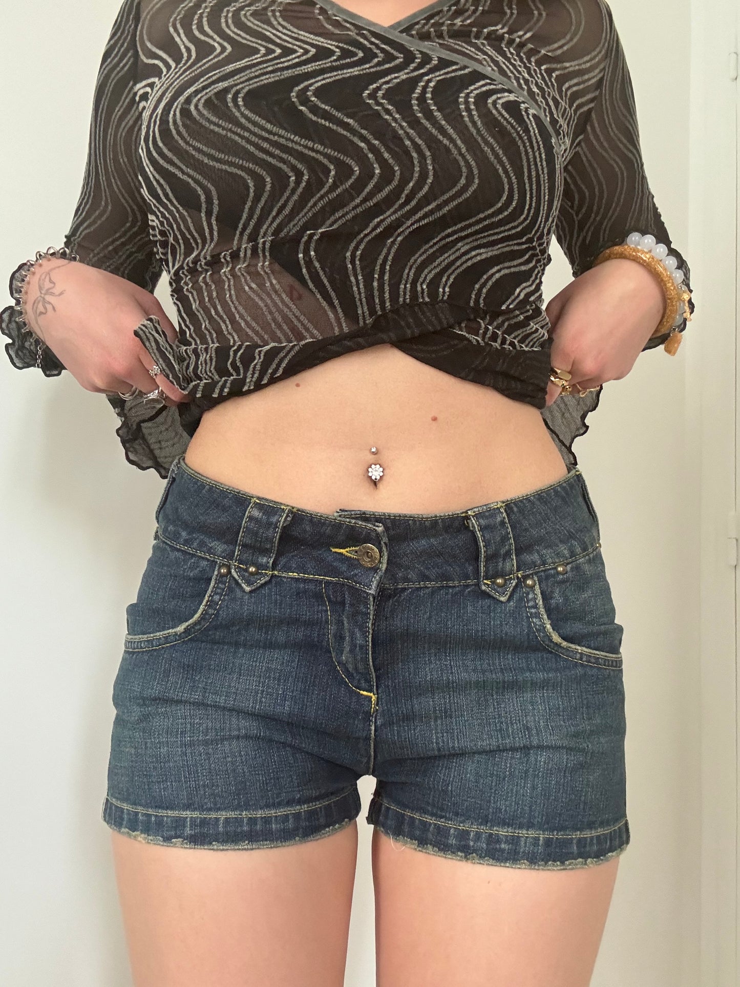 Short | M