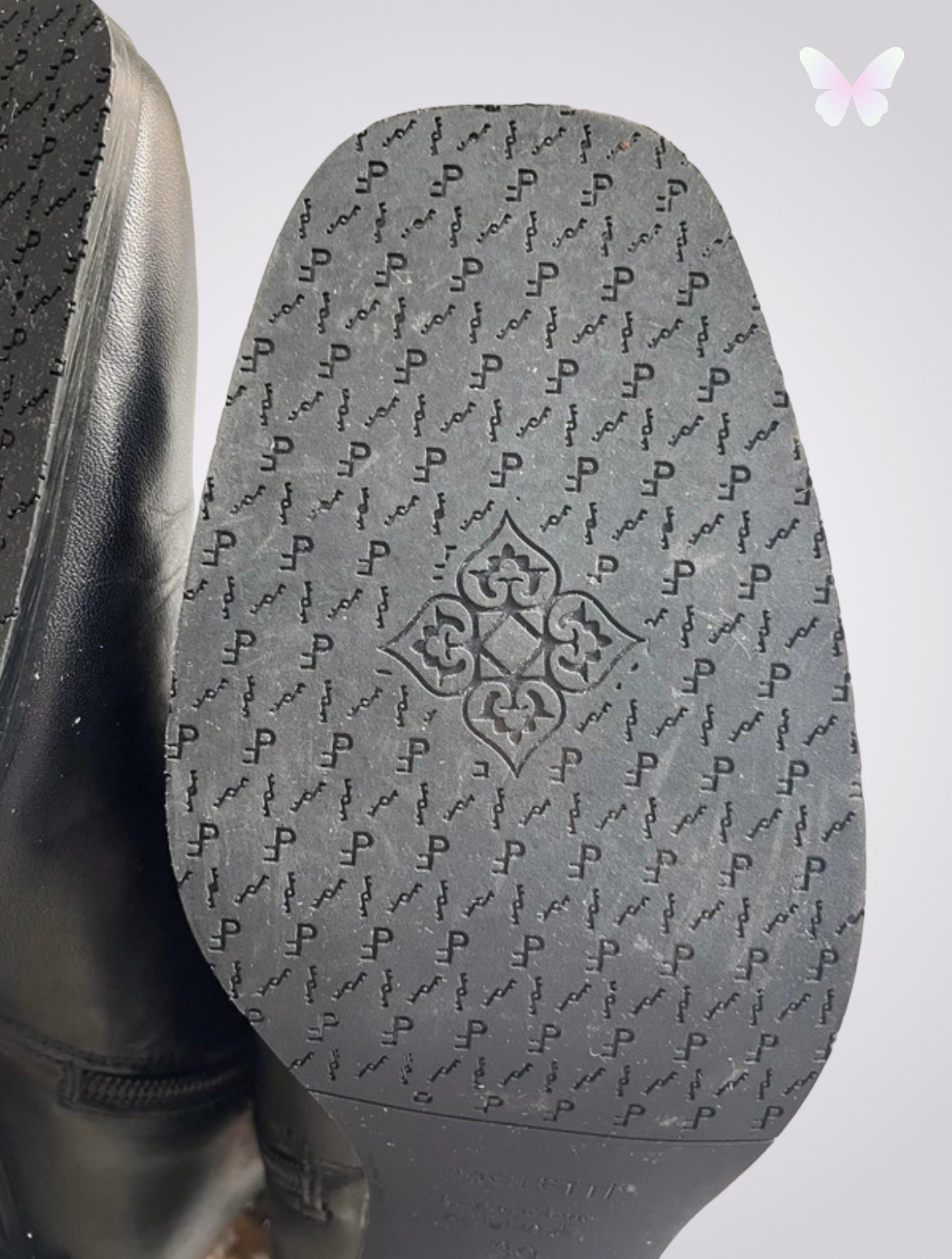Black leather ankle boots | 39