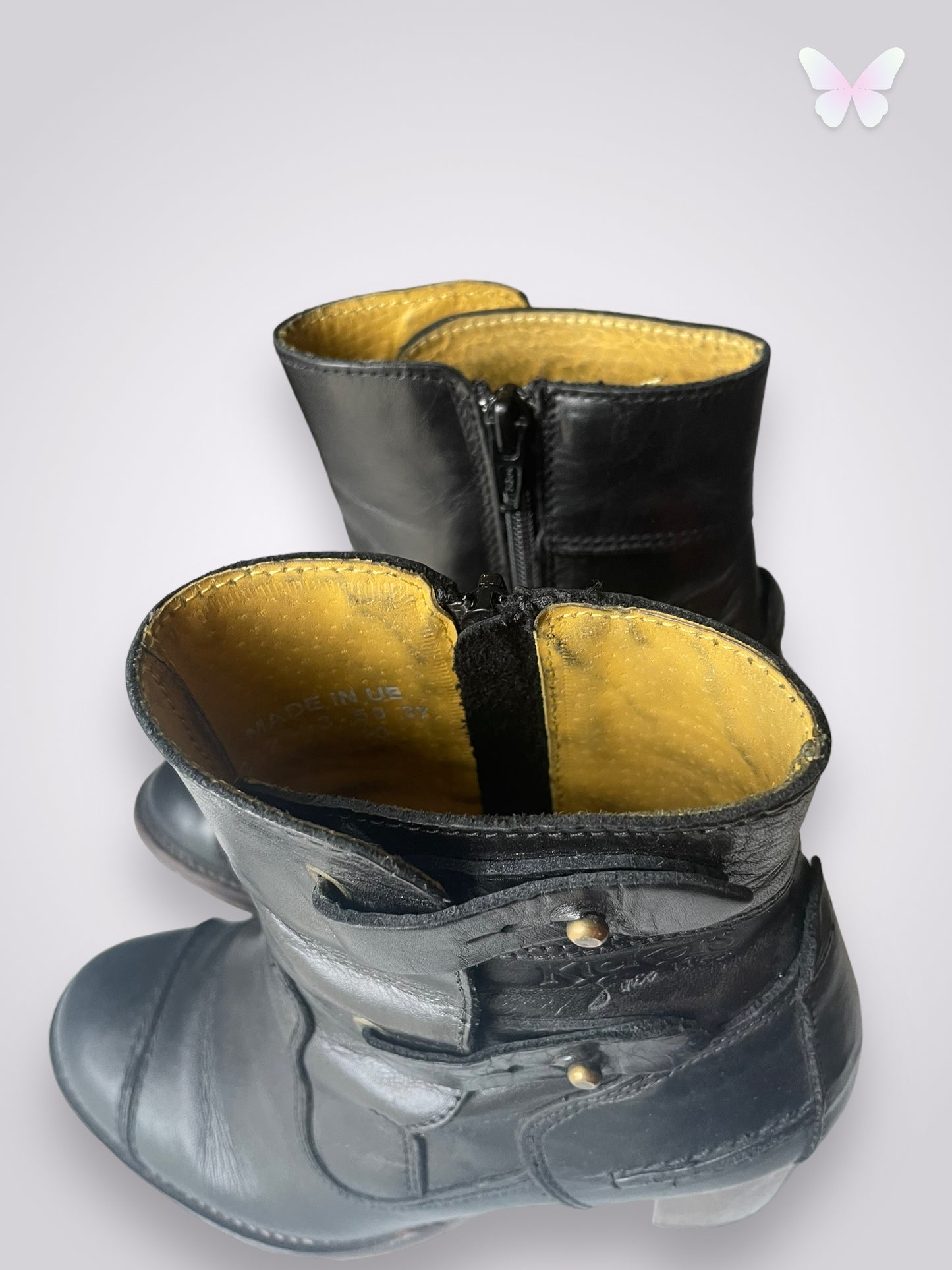 Heeled ankle boots | 37