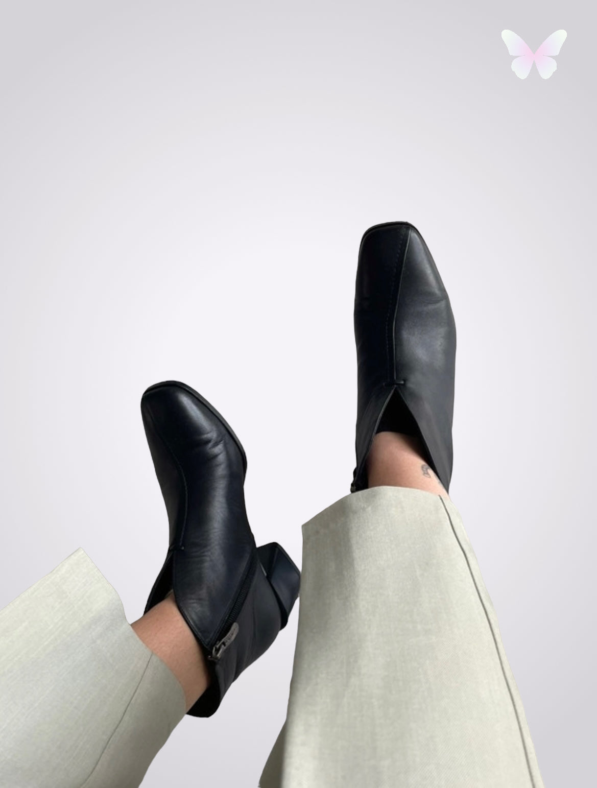 Black leather ankle boots | 39