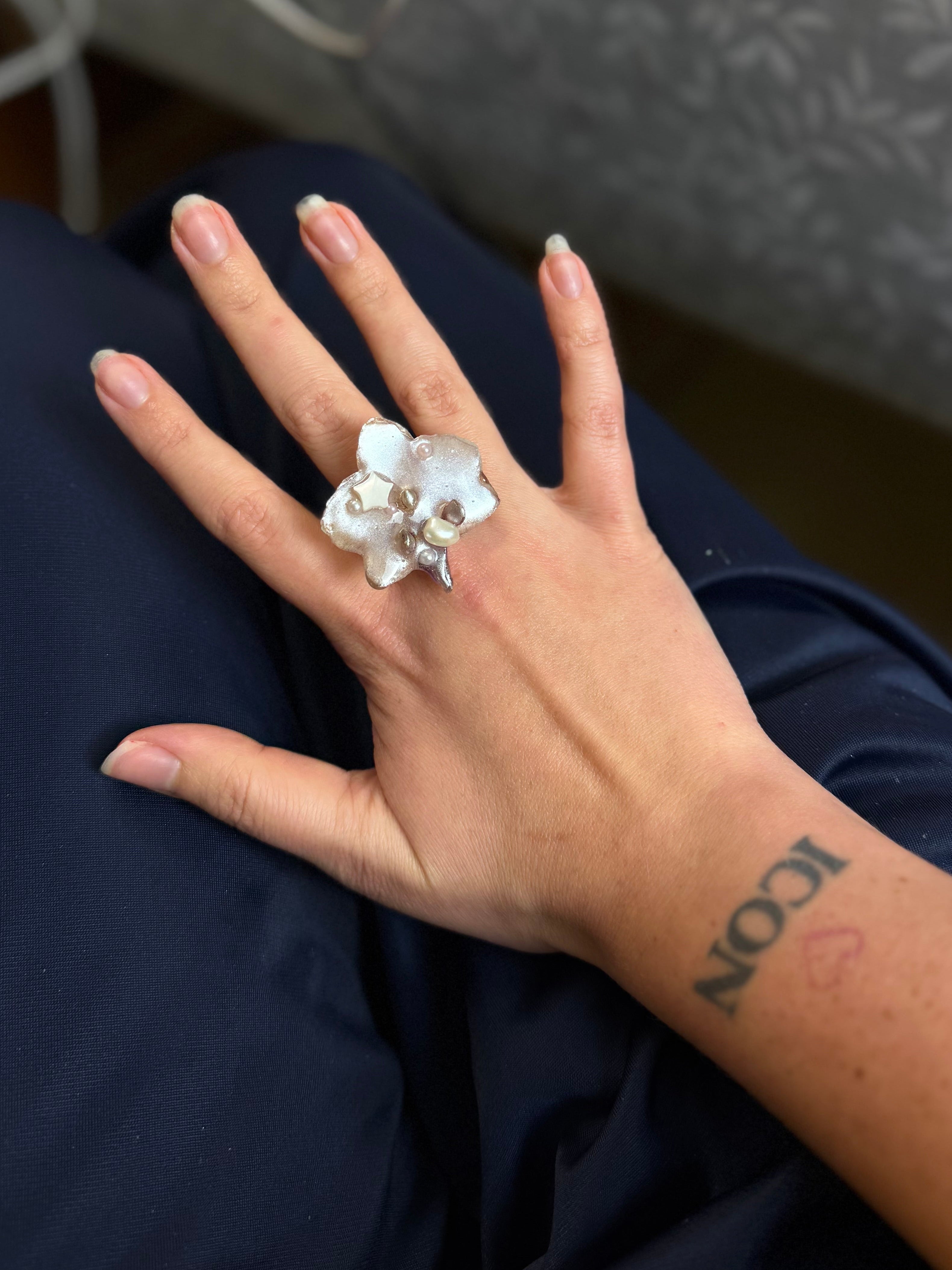 Lil star orchid ring