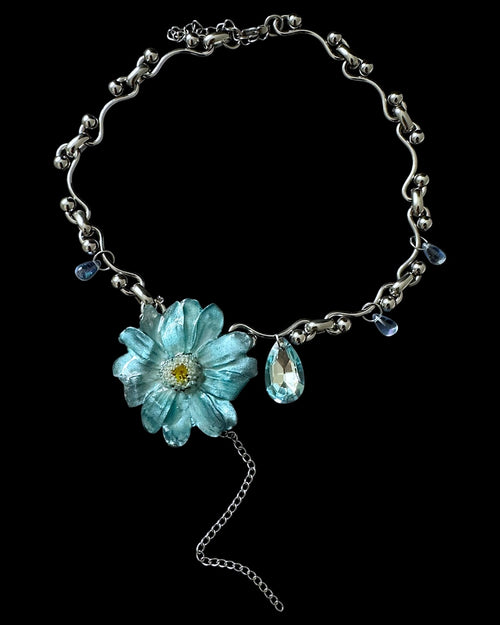 Blue daisy
