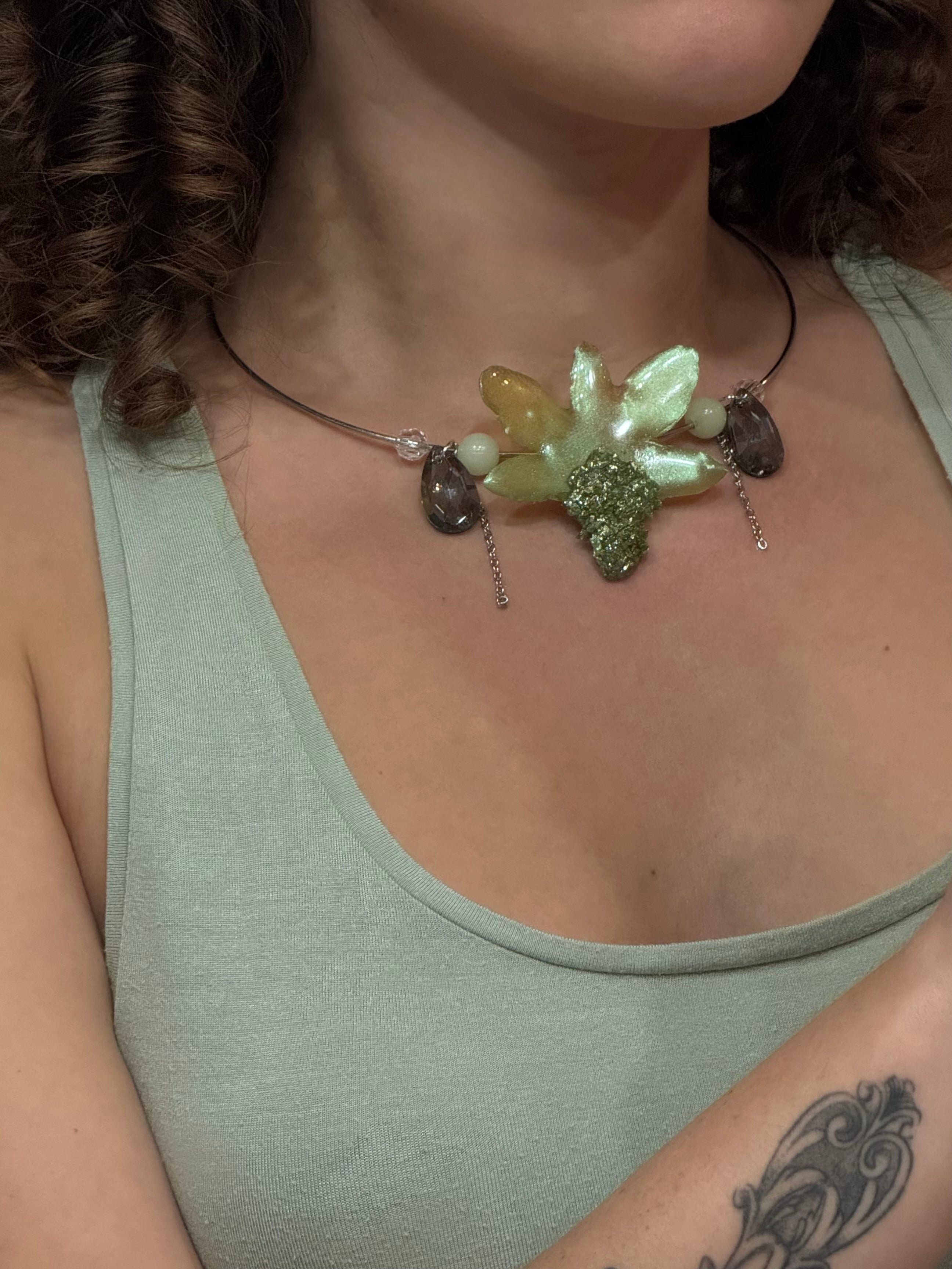 Green cristal orchid