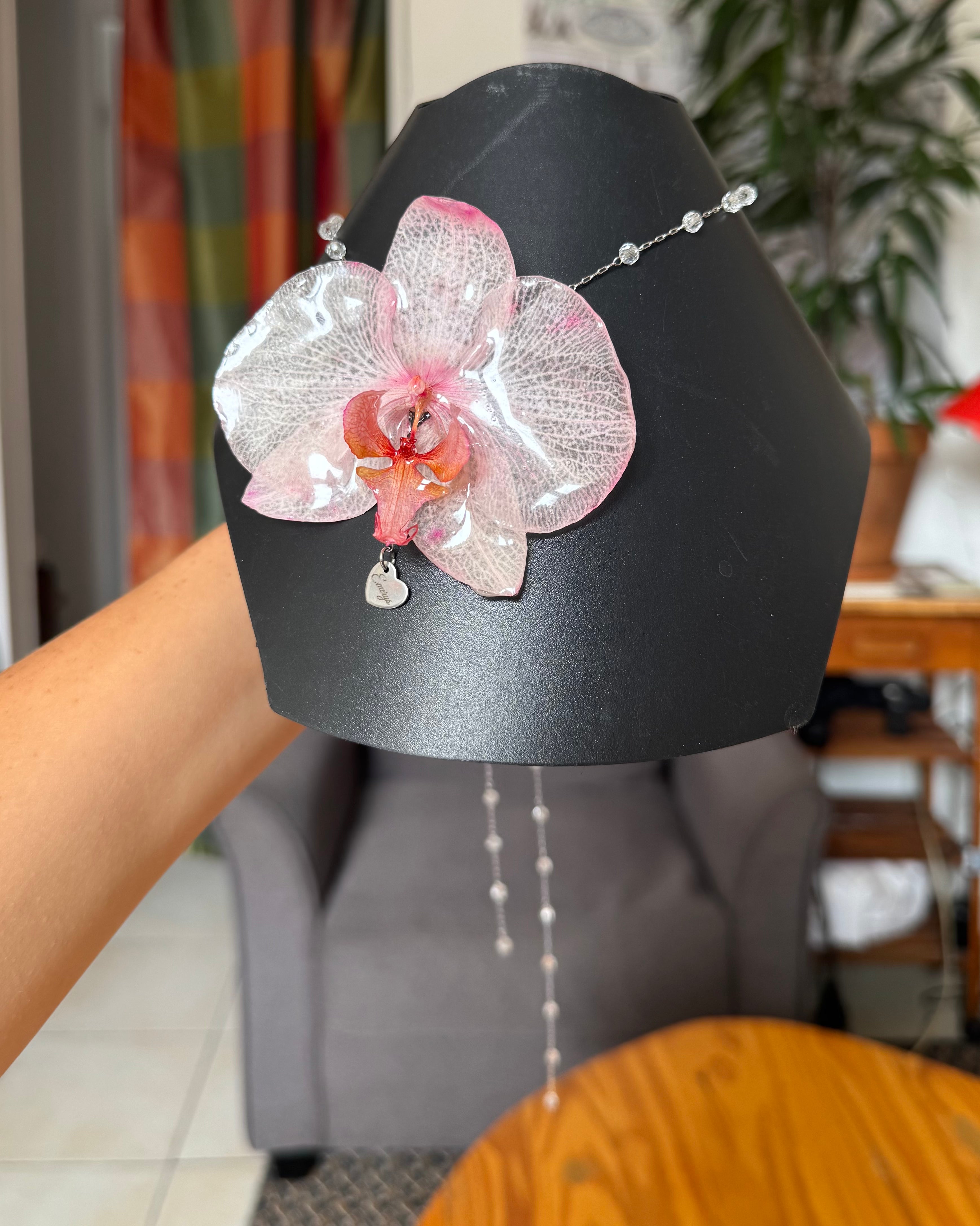 HALO signature - Blush orchid