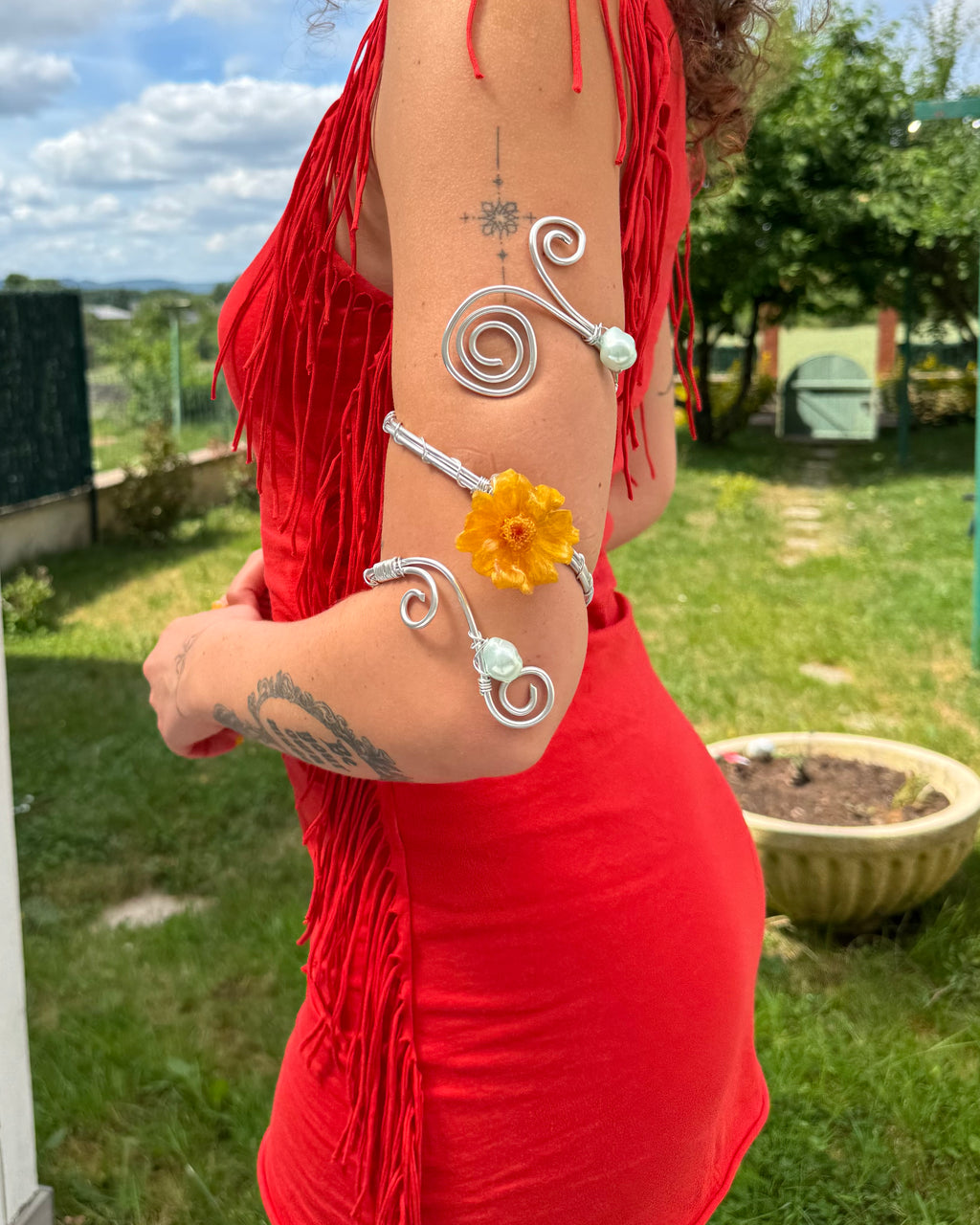 Daisy bracelet