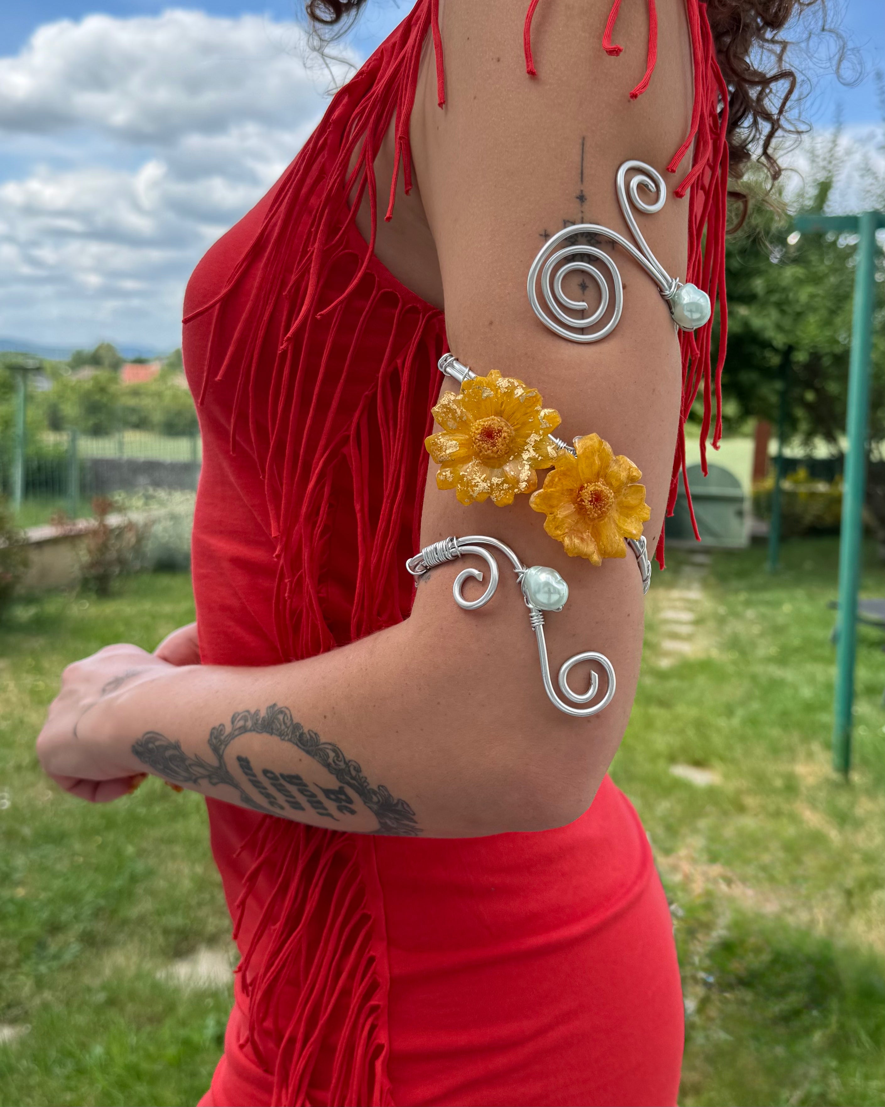Daisy bracelet