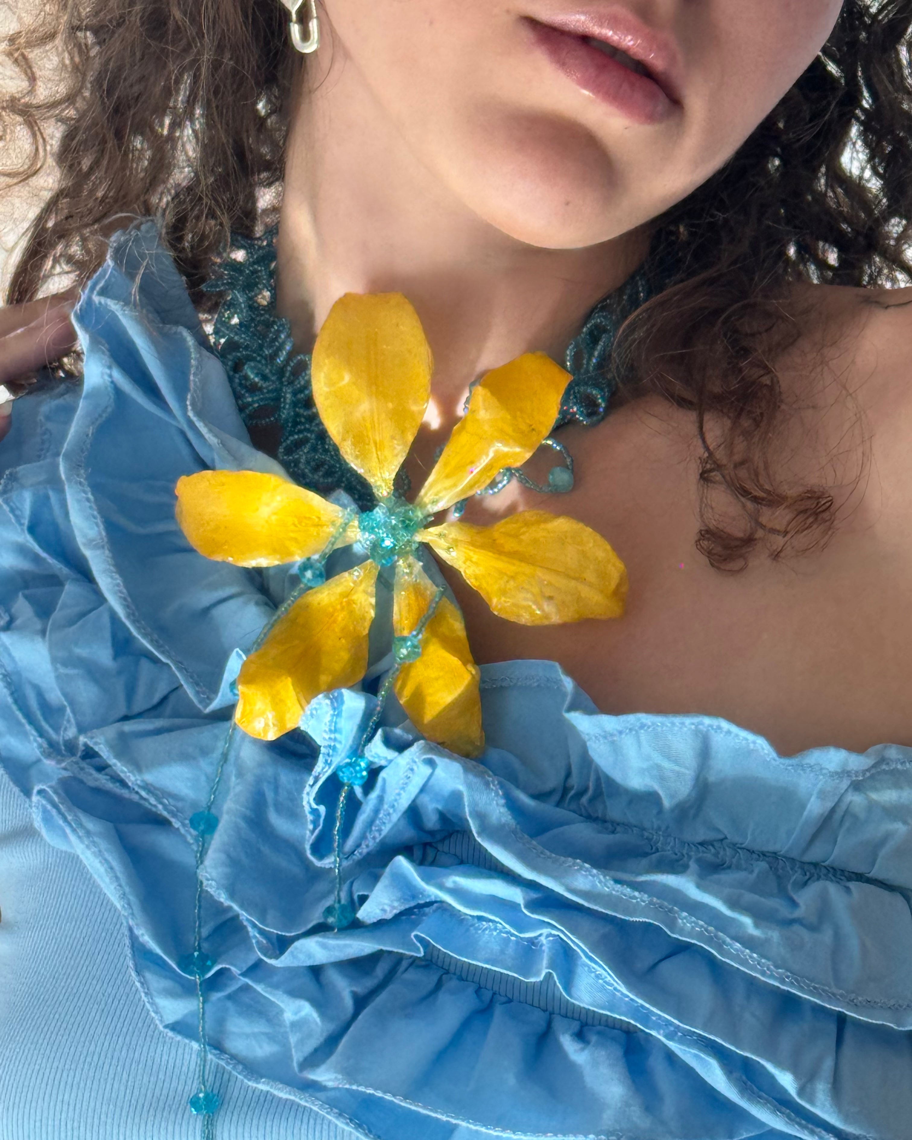 Pinup lily