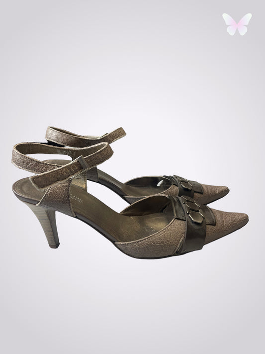 Chaussure à talon avec bride | 37