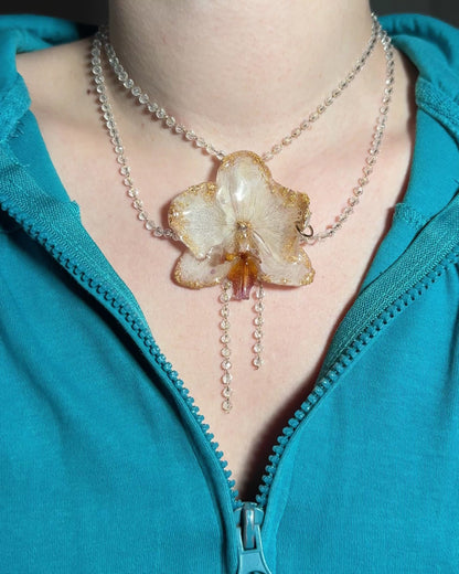 Pearl orchid gold