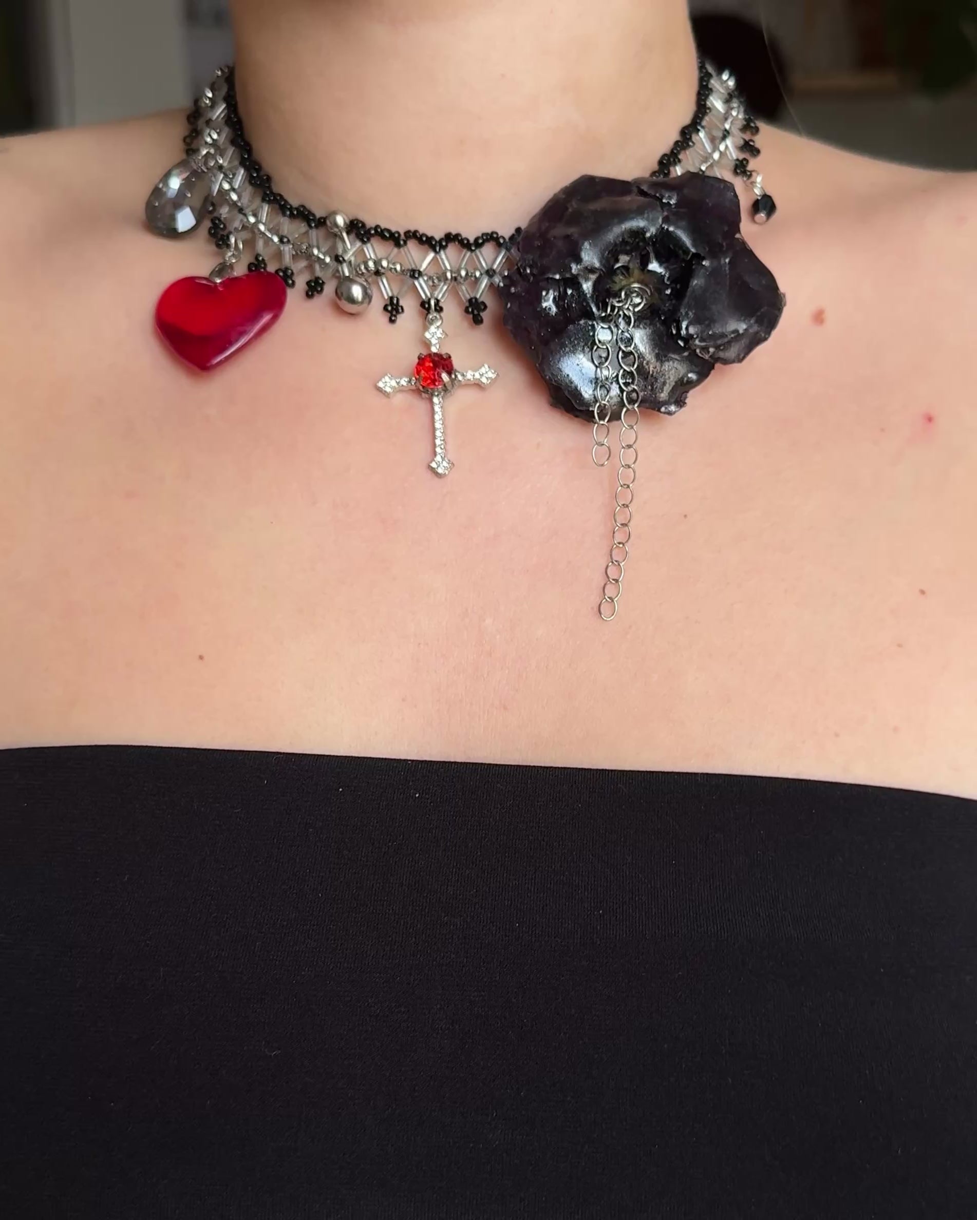 Berghain mini hibiscus