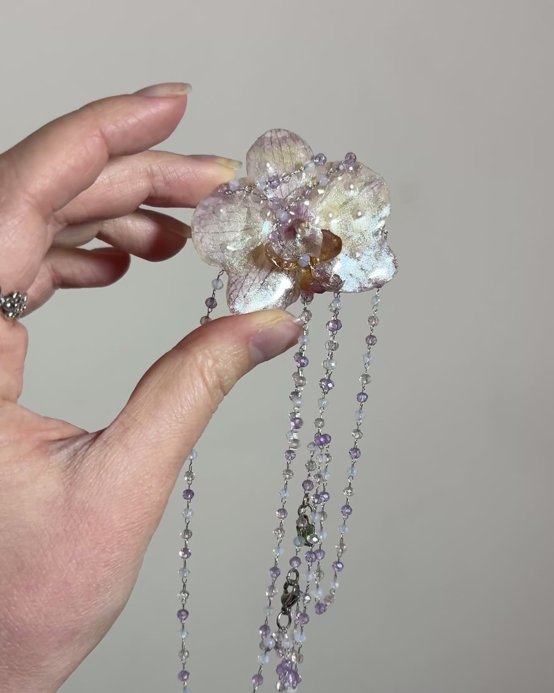 Collier de perles orchidée